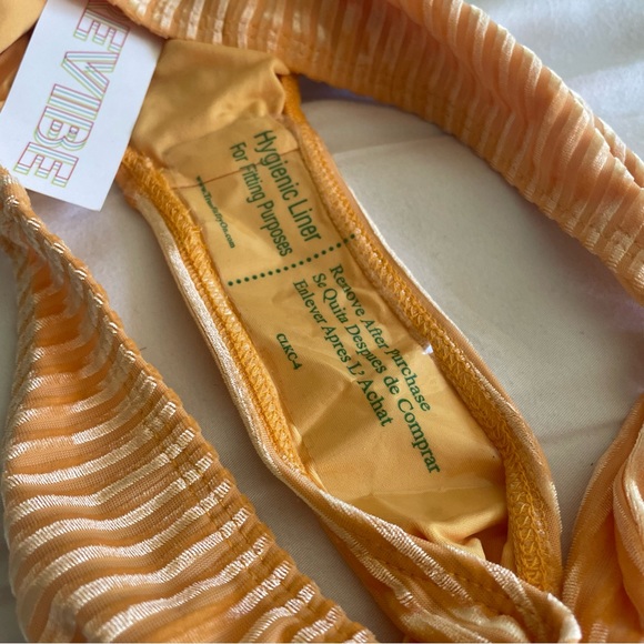 NWT Dippin’ Daisy’s Ribbed Bikini Bottom - Picture 6 of 6